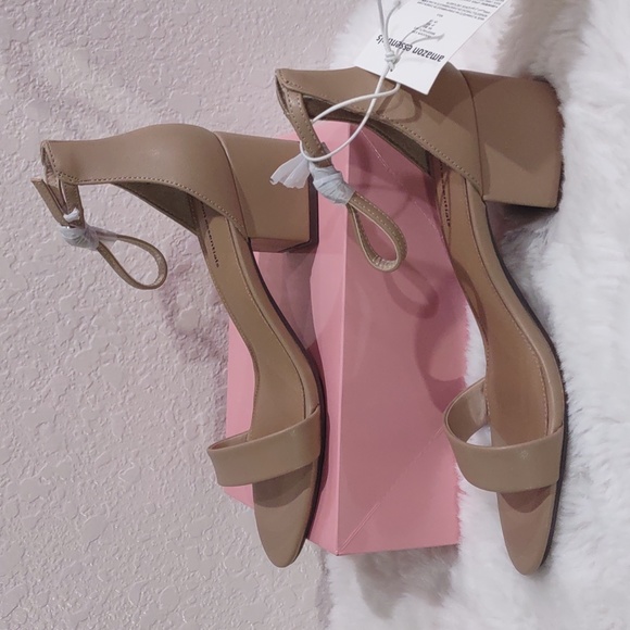 Amazon Essentials Sandals. - Picture 6 of 12